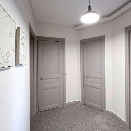 Charming Flat With Lift Near Champ-de-mars *